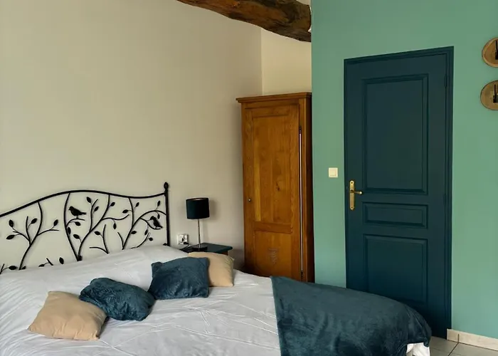 Le Goluret & Table D'hotes - Espace Bien Etre Couvignon