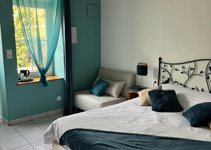 Le Goluret & Table D'hotes - Espace Bien Etre Bed & Breakfast Couvignon